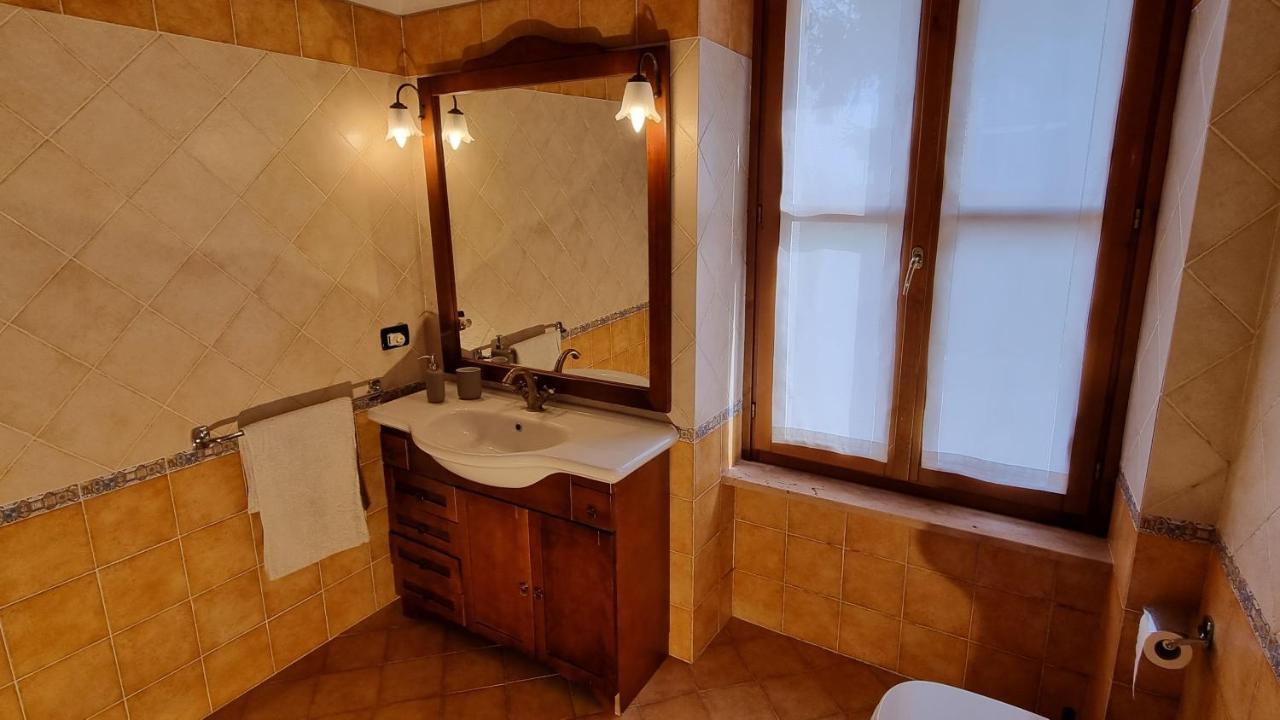 Casa Chiara A Valeggio Sul Mincioアパートメント エクステリア 写真